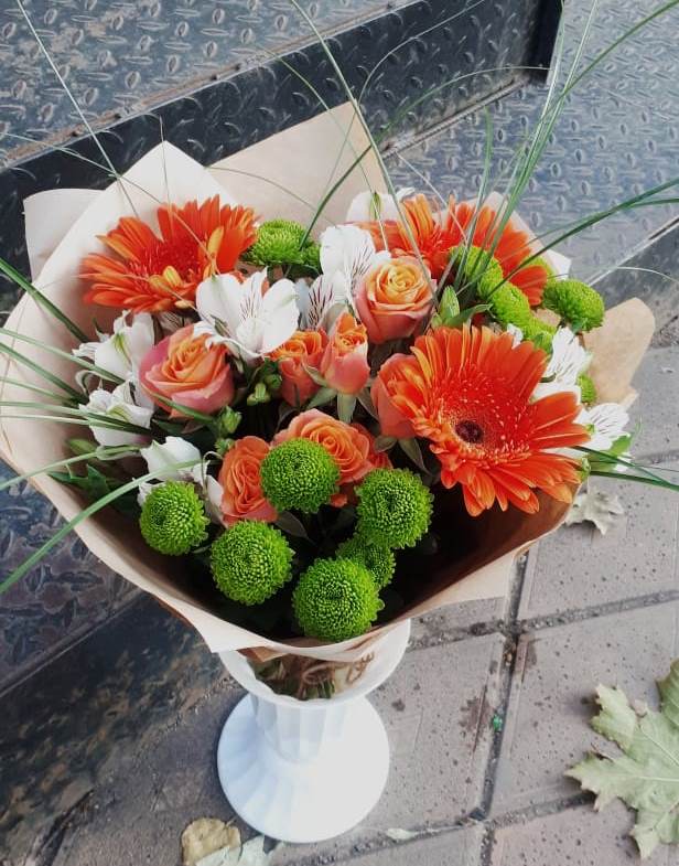 Букет цветов из: Герберы, Хризантемы, Альстромерии и Розы в Поселке имени Морозова
