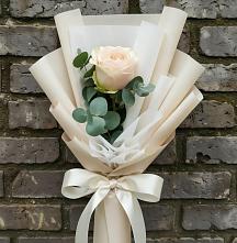 Букет цветов из:  Розы в Поселке имени Морозова