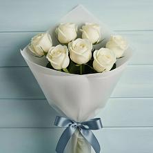 Букет 7 Белых роз Эдлесс Лав в Поселке имени Морозова