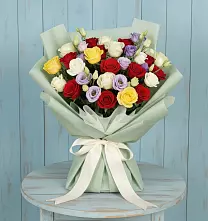 Букет цветов из:  Розы в Поселке имени Морозова