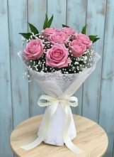 Букет цветов из:  Розы в Поселке имени Морозова