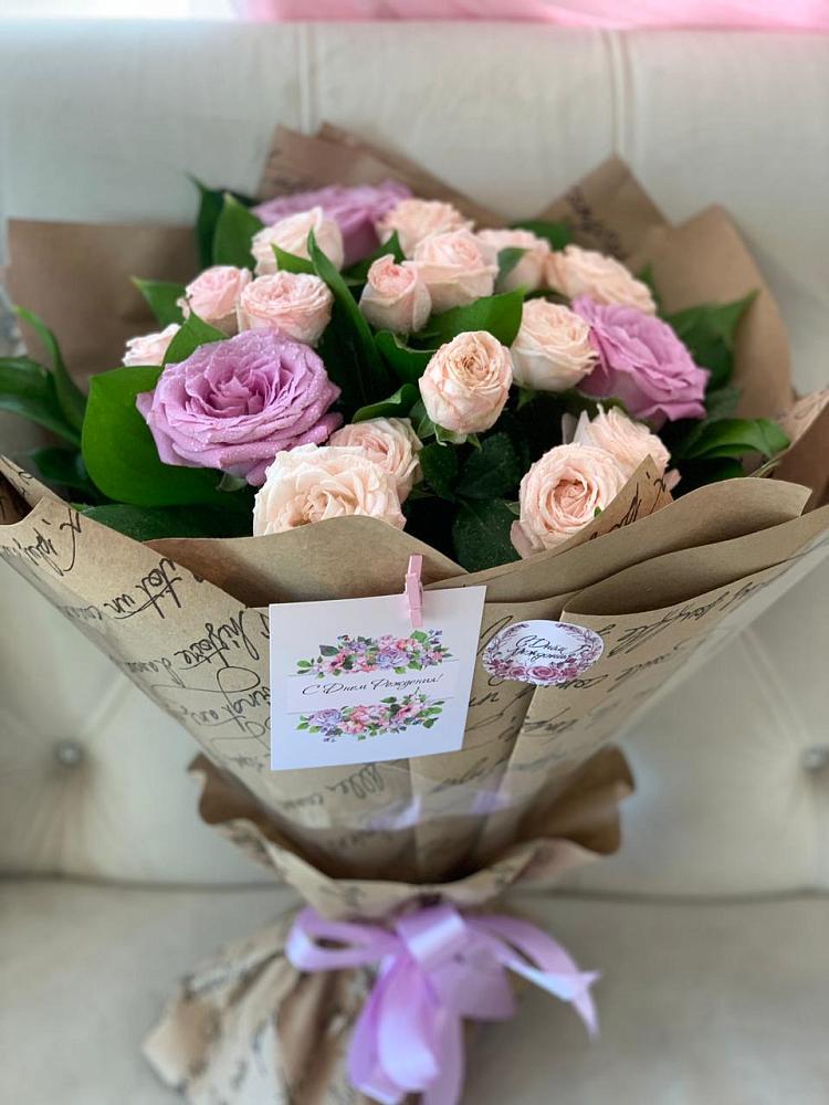 Букет цветов из: Розы в Поселке имени Морозова