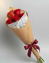 Букет цветов из:  Розы в Поселке имени Морозова