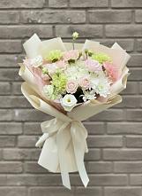 Букет цветов из:  Гвоздики, Розы, Лизиантусы и Хризантемы #REPLACE_PRED# Поселке имени Морозова