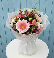 Букет цветов из:  Герберы, Альстромерии и Лизиантусы #REPLACE_PRED# Поселке имени Морозова