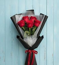 Букет цветов из:  Розы в Поселке имени Морозова