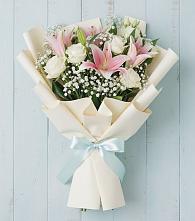 Букет цветов из:  Лилии в Поселке имени Морозова
