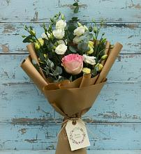 Букет цветов из:  Розы и Лизиантусы #REPLACE_PRED# Поселке имени Морозова