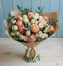 Букет цветов из:  Альстромерии и Розы в Поселке имени Морозова